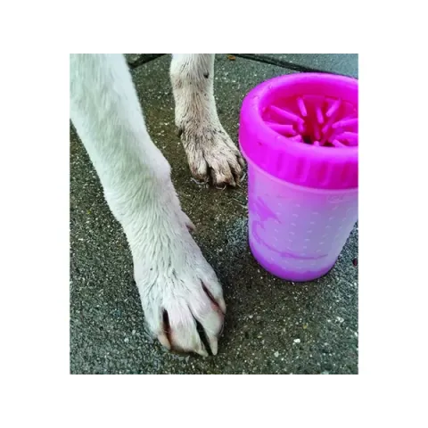 Pfotenreiniger-Becher aus Silikon für Hunde & Katzen – Größe M